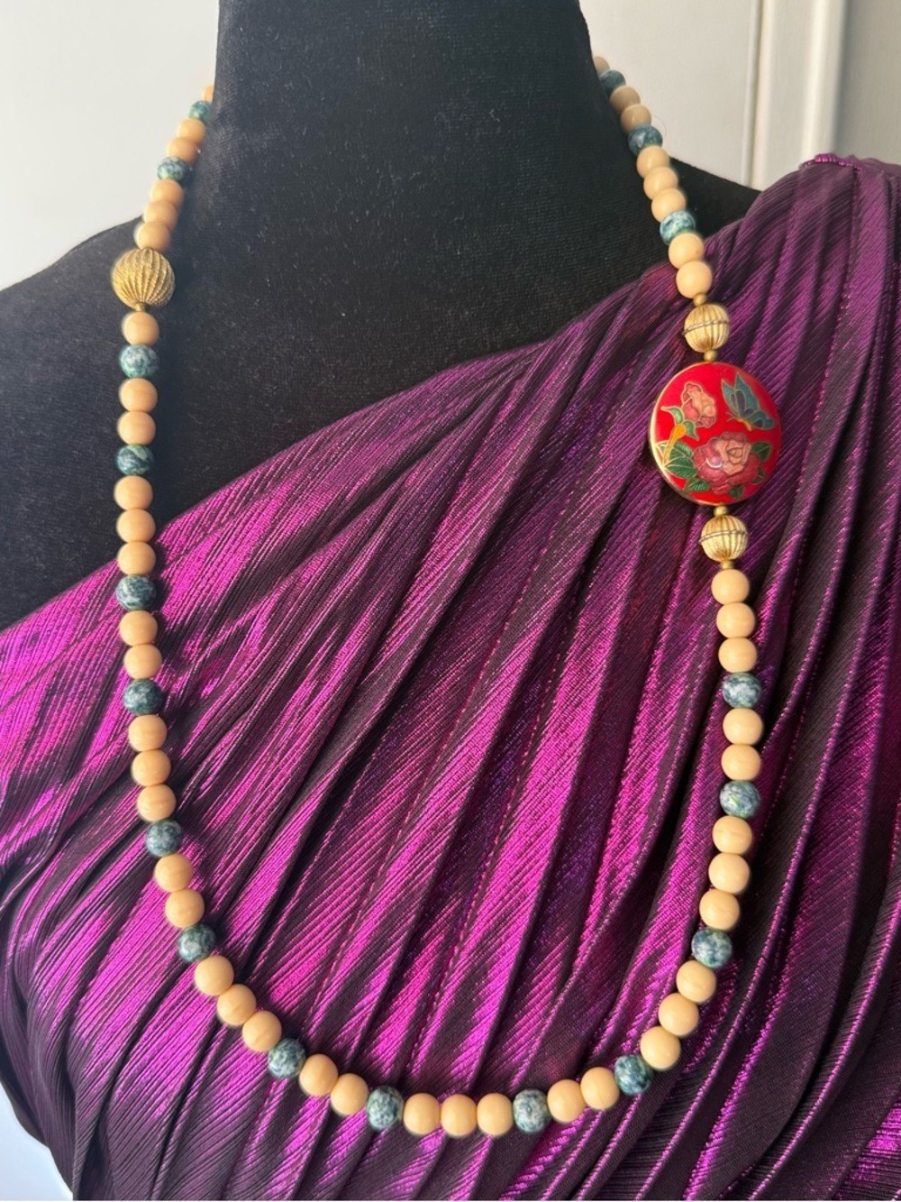 Vintage 70s 80s Cloisonné Statement Dyed Howlite and Resin 28” Necklace
